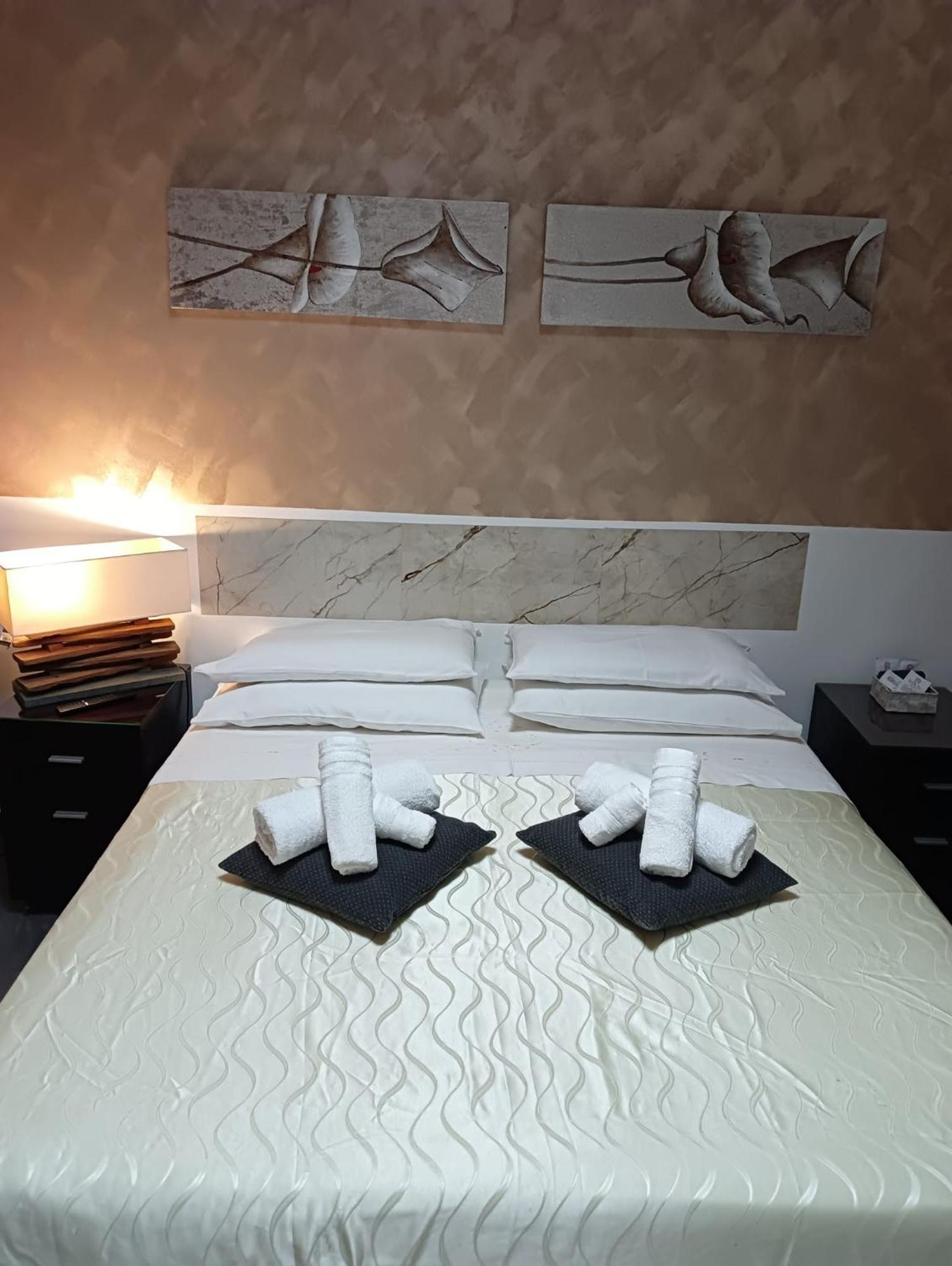 Casa Al Porto Bed & Breakfast Porto Torres Luaran gambar